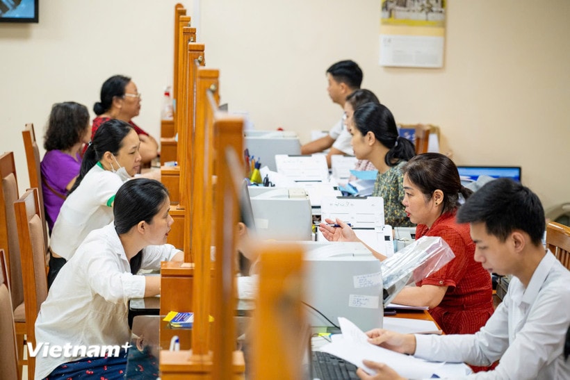Biên chế công chức và viên chức của giai đoạn mới đều không được vượt quá mức đã được cấp có thẩm quyền giao trong giai đoạn 2022-2026. (Ảnh: PV/Vietnam+)