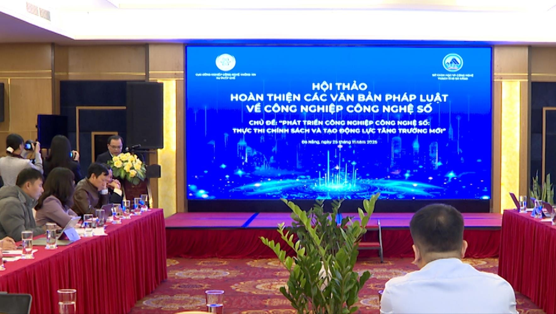 Quang cảnh hội thảo. Ảnh: TẤN YÊN