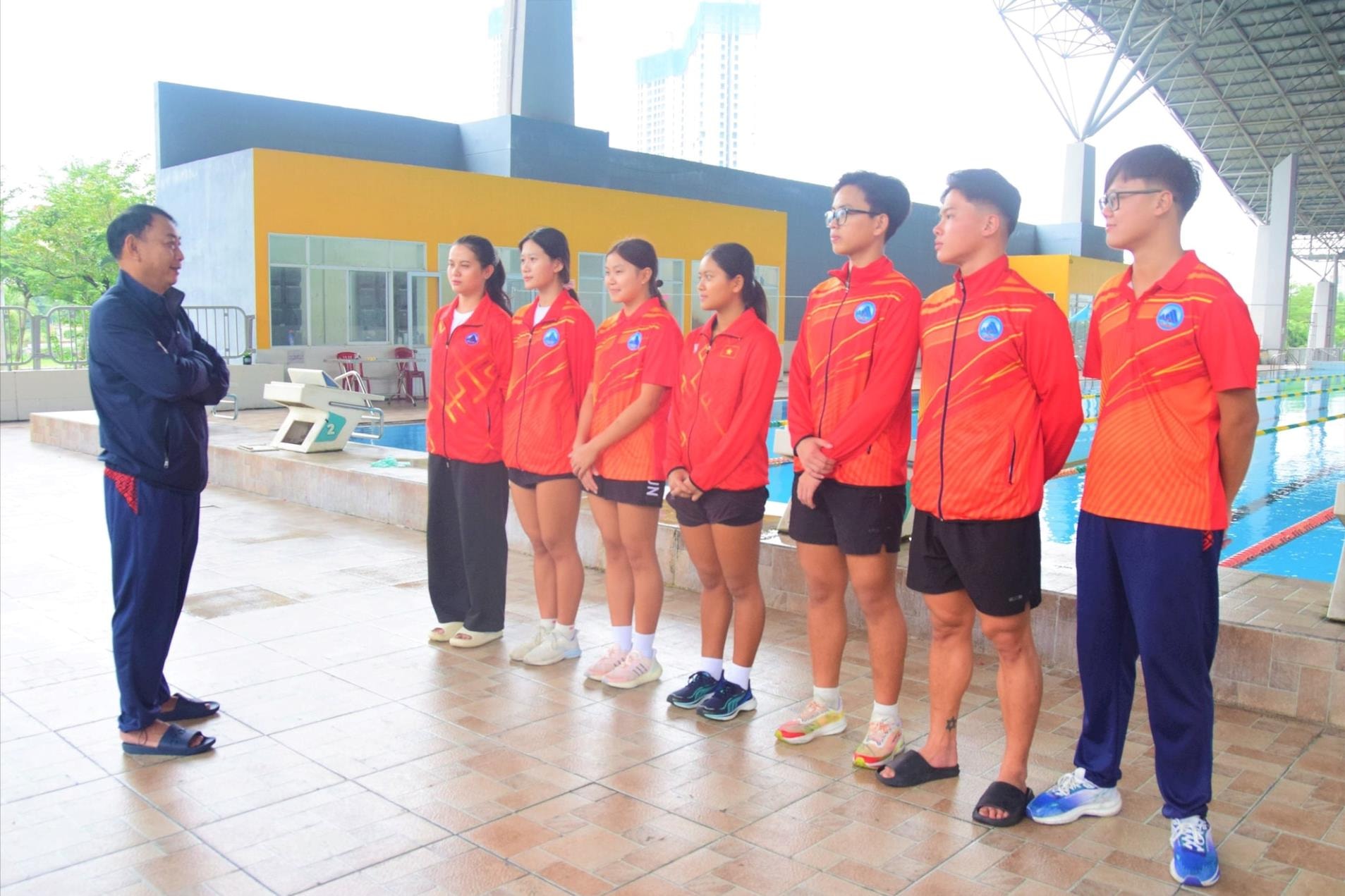 Dưới dự dẫn dắt của Huấn luyện viên Huỳnh Hữu Anh, lặn Đà Nẵng được kỳ vọng tiếp tục thành công trong tương lai. Ảnh: NGUYÊN KHANG