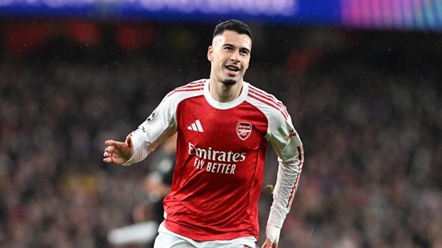 Martinelli mang lại sự may mắn cho Arsenal