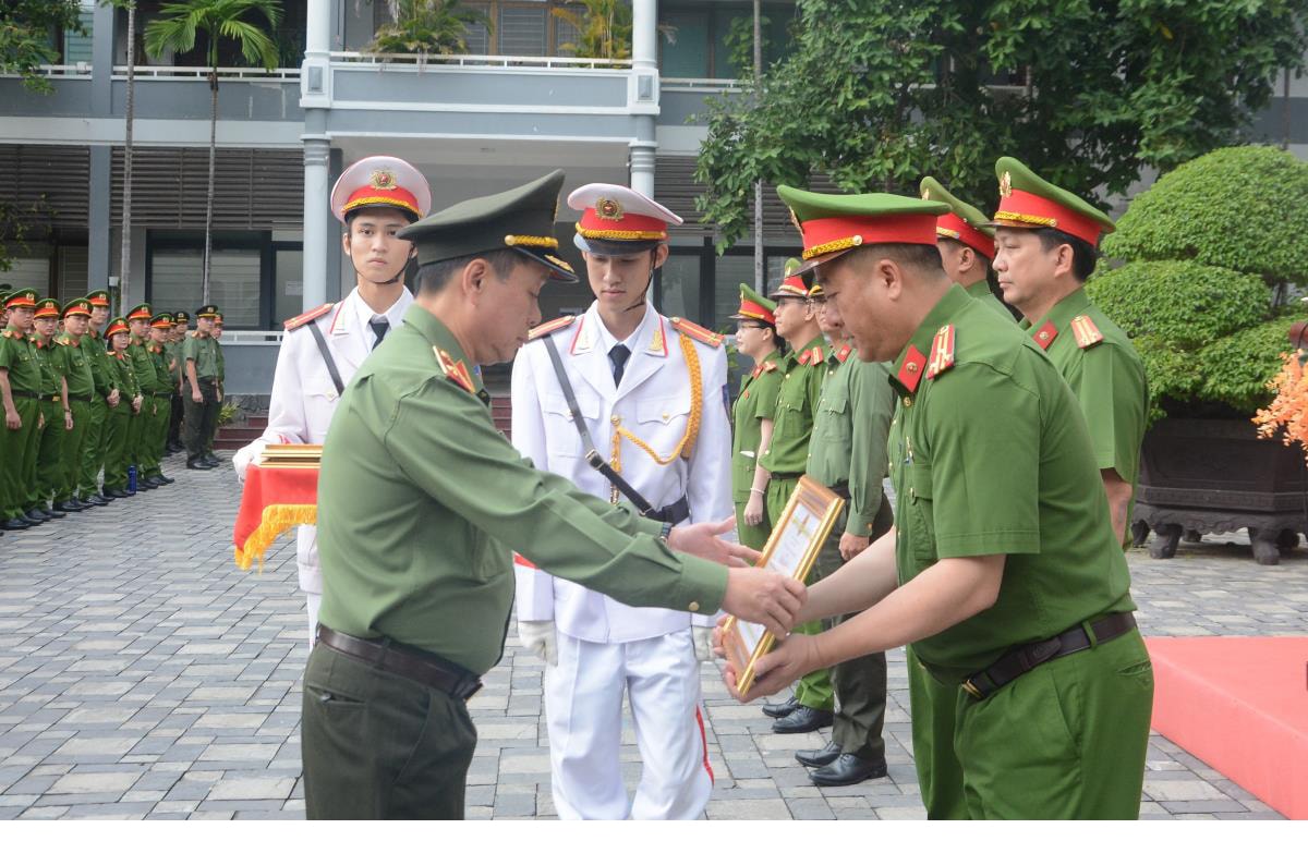 Generalul-maior Nguyen Huu Hop, directorul poliției orașului Da Nang