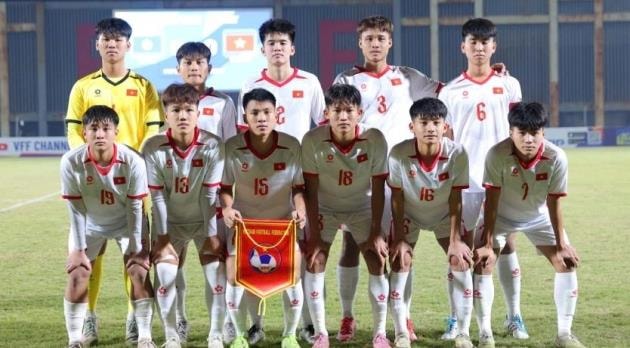 U17 Việt Nam gây ấn tượng mạnh mẽ với thành tích toàn thắng và giữ sạch lưới tại vòng loại châu Á.