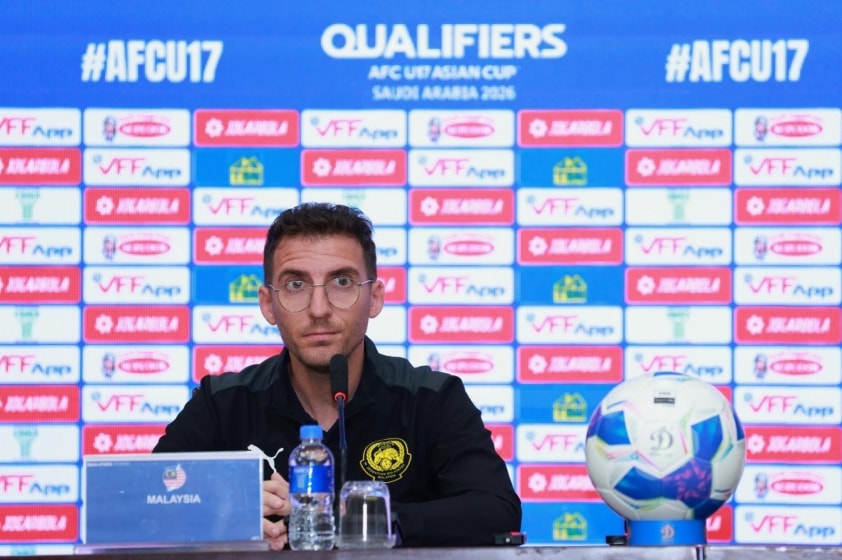 HLV của U17 Malaysia thừa nhận U17 Việt Nam quá mạnh