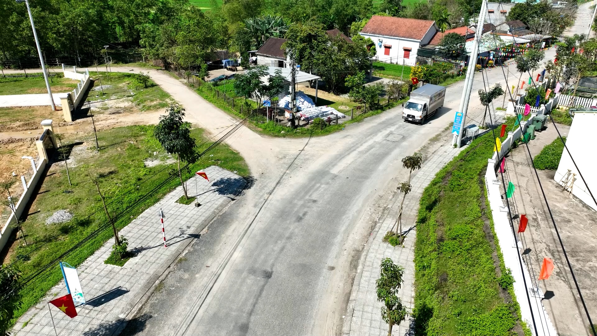 nong thon moi xa Phu Ninh.00_21_36_11.Still008