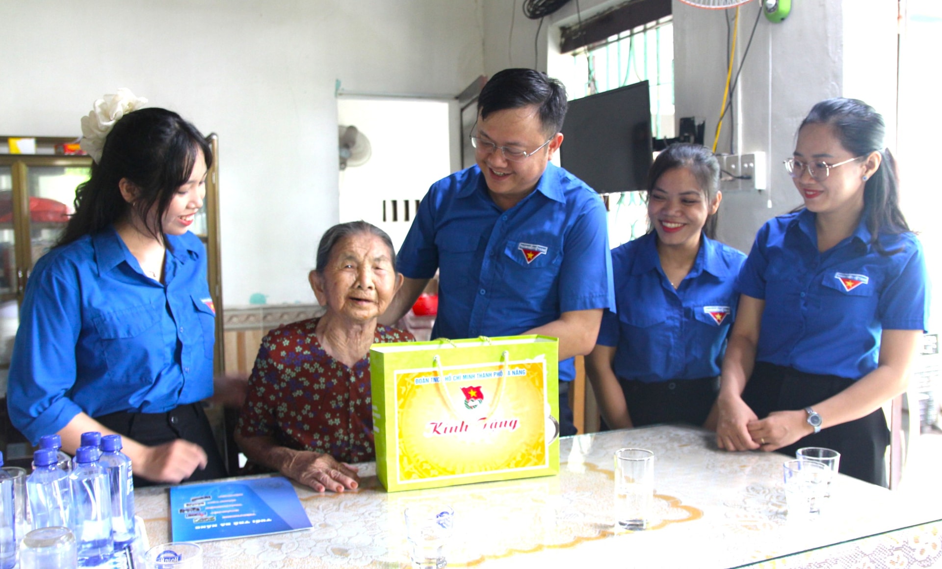 26-7 តែងតែនៅខាង 1