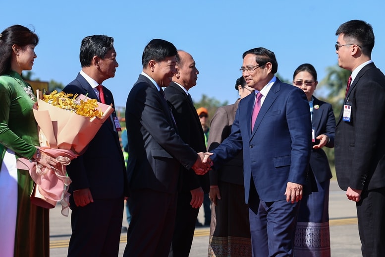 Thủ tướng Phạm Minh Chính tới Thủ đô Vientiane, bắt đầu chuyến công tác tại Lào- Ảnh 4.