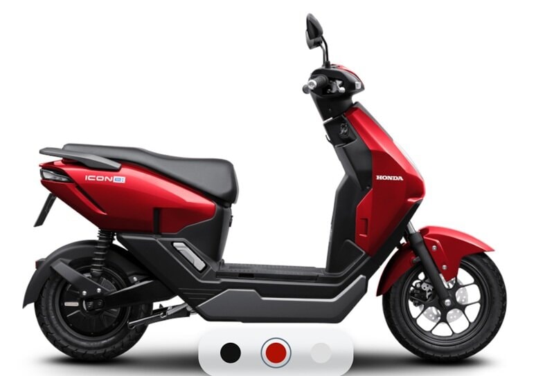 Honda ICON e: Cao cấp màu đỏ xám.