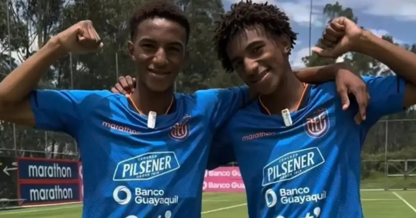 Cặp song sinh Edwin và Holger Quintero là một phần trong kế hoạch đầu tư vào tài năng trẻ của Arsenal.