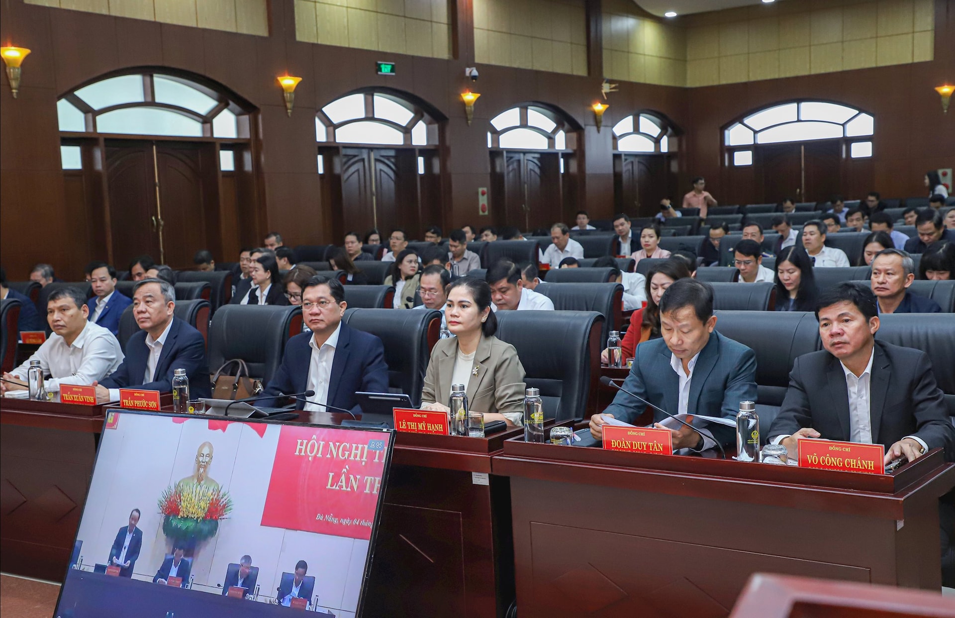 4-12 toanh canh 1