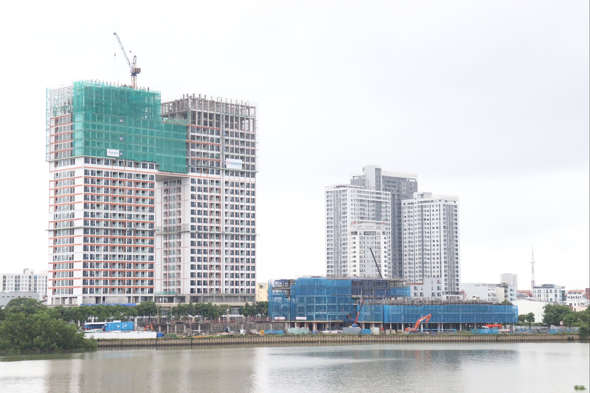 img_7233.jpg সম্পর্কে