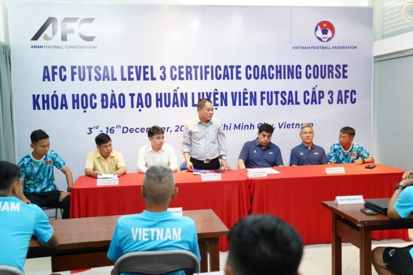 Hàng loạt cán bộ AFC sang Việt Nam làm việc 753674