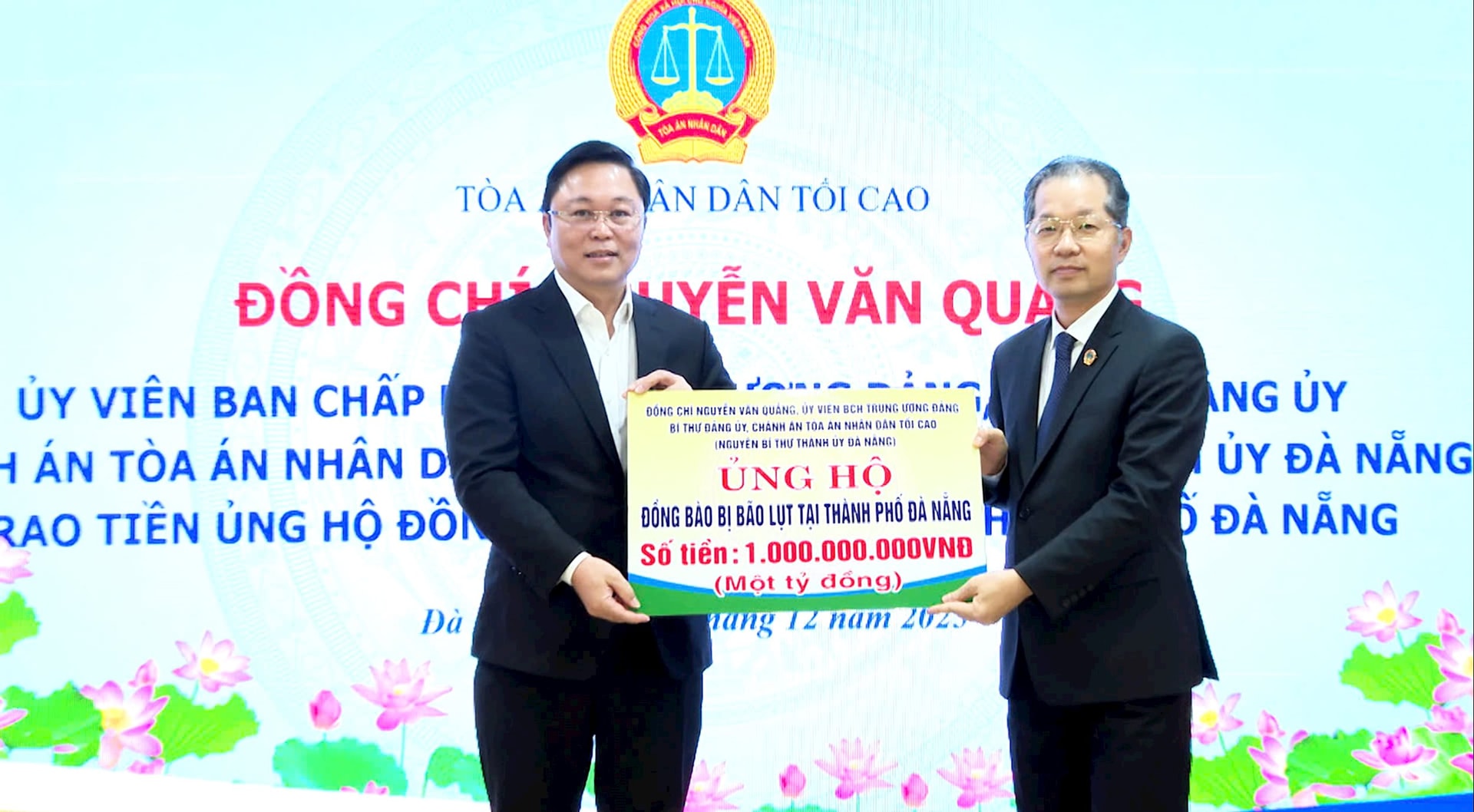 ANH QUANG TRAO HO TRO