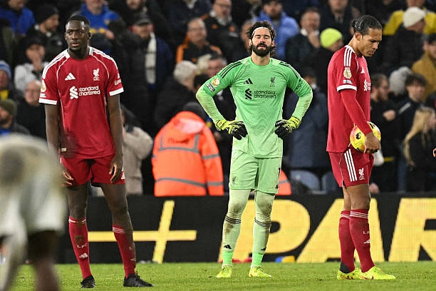 Hàng phòng ngự của Liverpool đang gặp vấn đề lớn.