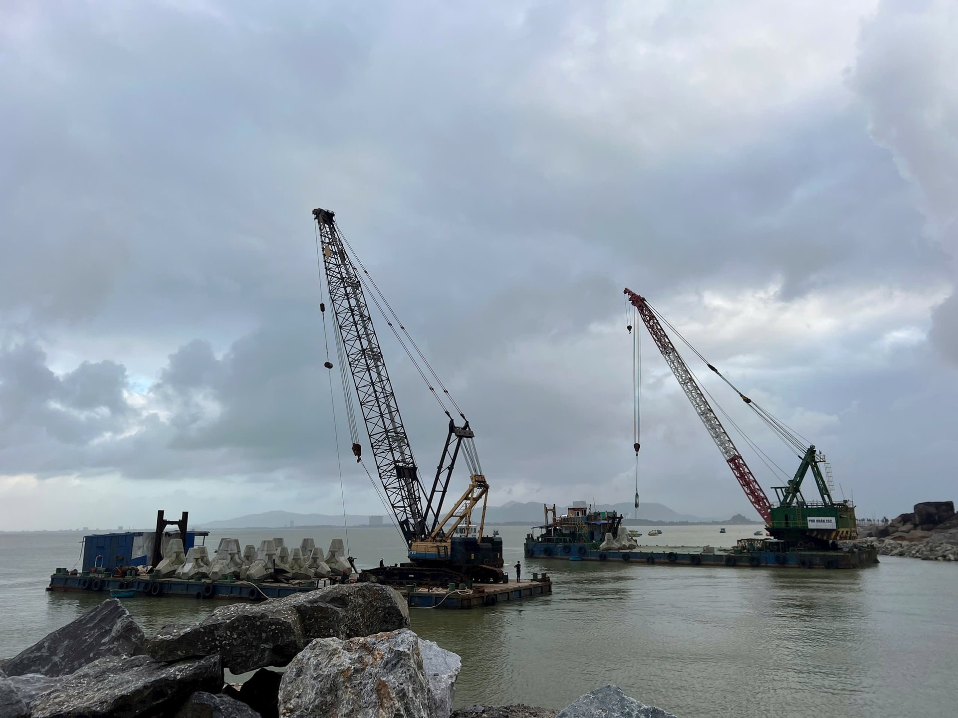 Dự án Bến cảng Liên Chiểu đang được đẩy nhanh tiến độ. Ảnh: THÀNH LÂN