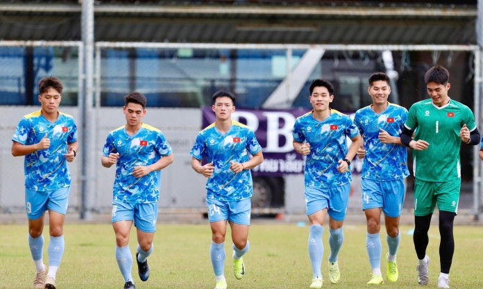 Lào thua đậm Malaysia, U22 Việt Nam bỏ về sớm