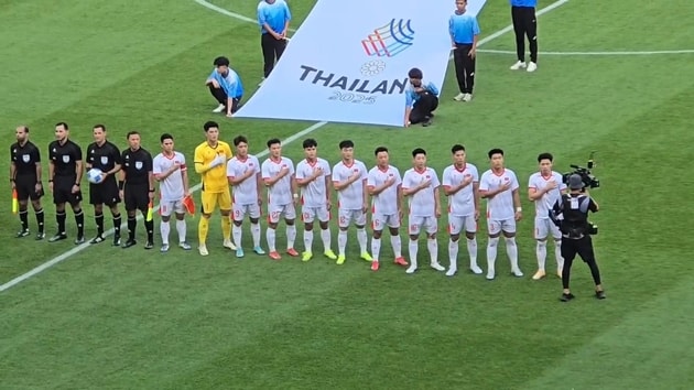 U22 Việt Nam từng hát Quốc ca mà không có nhạc.