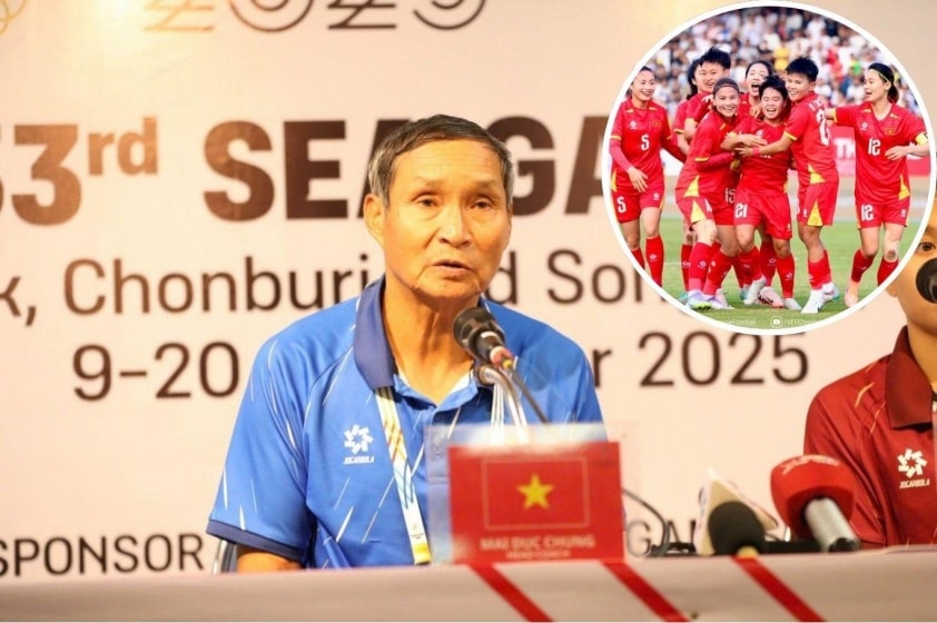 HLV Mai Đức Chung chỉ đạo các học trò trong trận đấu với Myanmar tại SEA Games 33.
