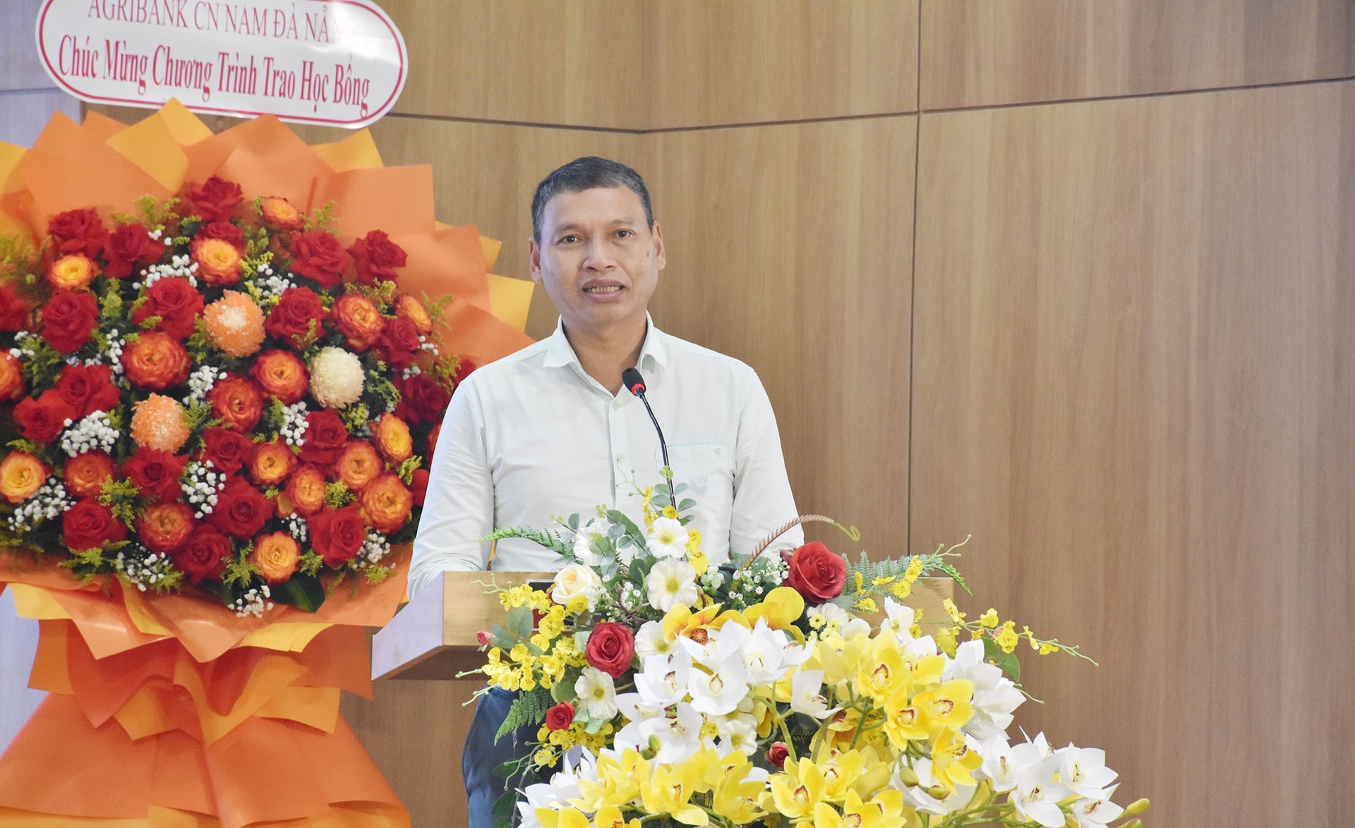 ថ្ងៃទី ១៣ ខែធ្នូ អាហារូបករណ៍ ១