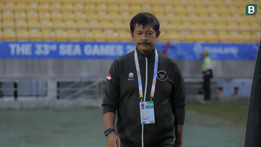 HLV Indra Sjafri thể hiện sự thất vọng sau khi U22 Indonesia bị loại khỏi SEA Games 33