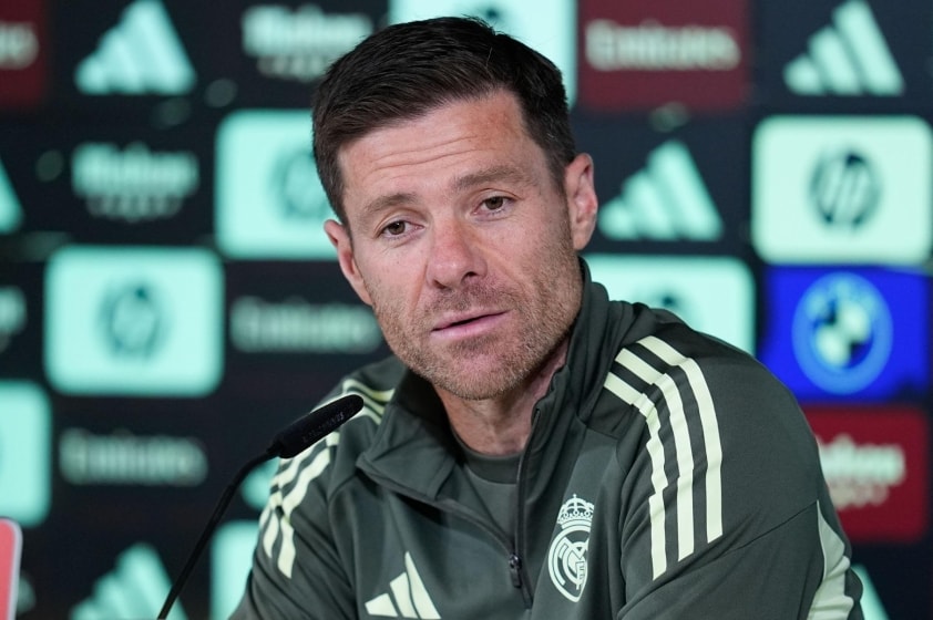 Xabi Alonso cũng là một ứng viên tiềm năng cho ghế HLV Real Madrid