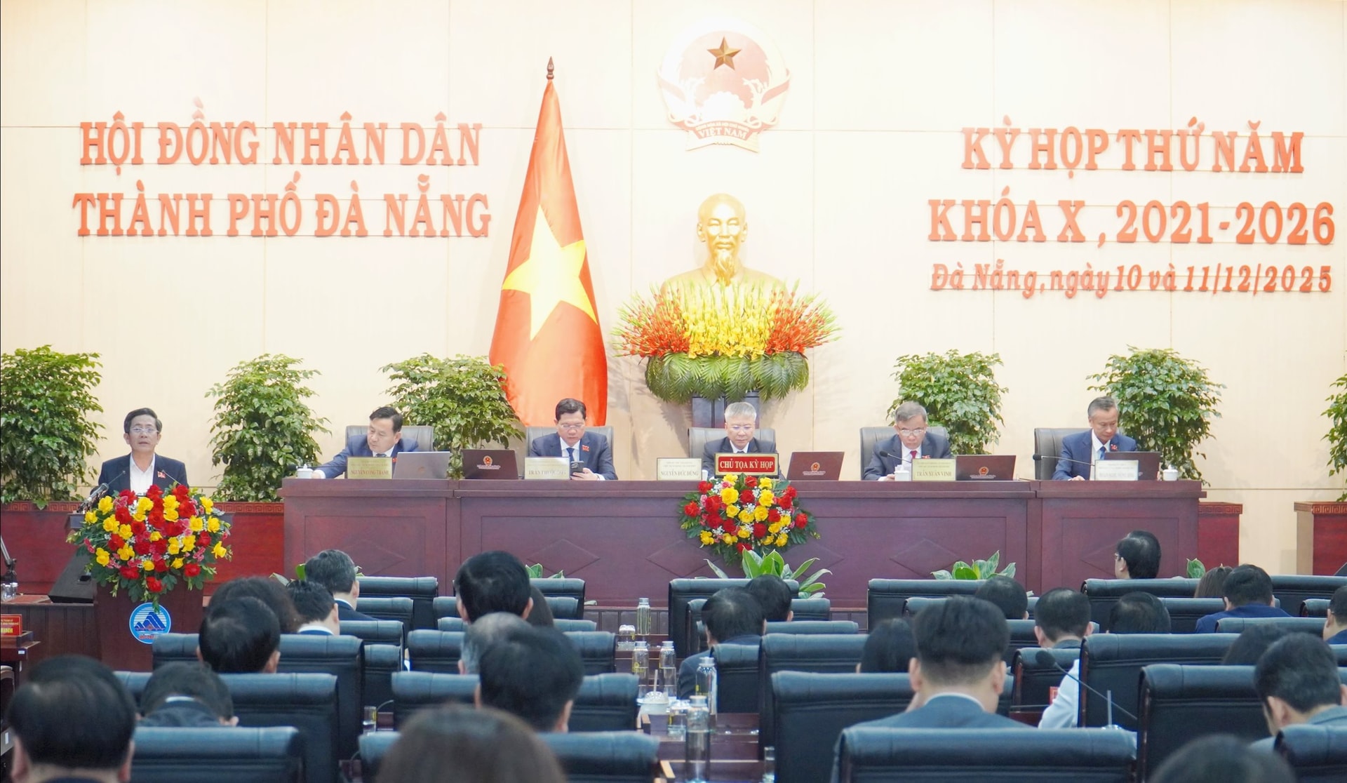 anh hoi dong 2