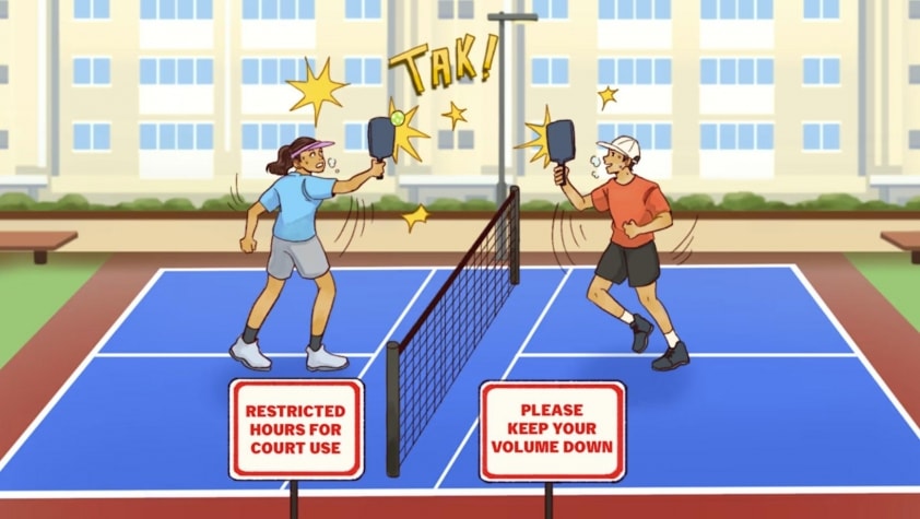Người dân chơi pickleball tại một sân công cộng ở Singapore.