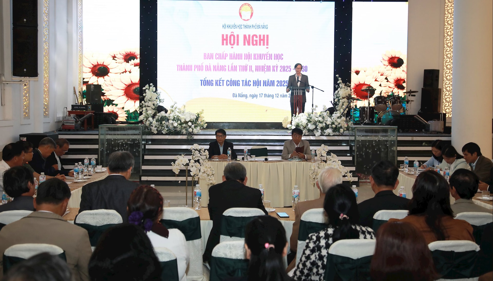 ទេសភាពនៃទីក្រុងហាណូយ KH