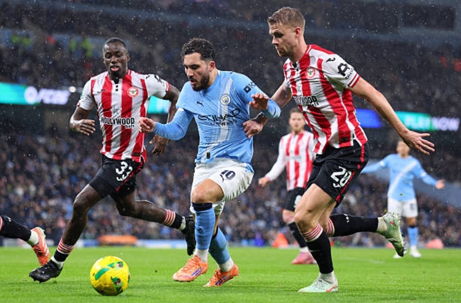 Man City giành chiến thắng nhẹ nhàng trước Brentford.