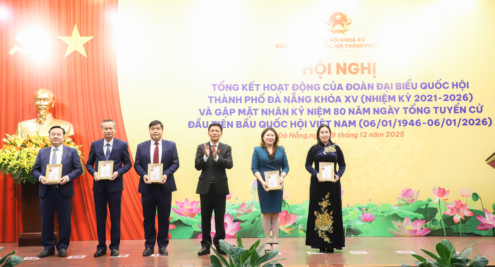 19 KY NIEM CHUONG 1