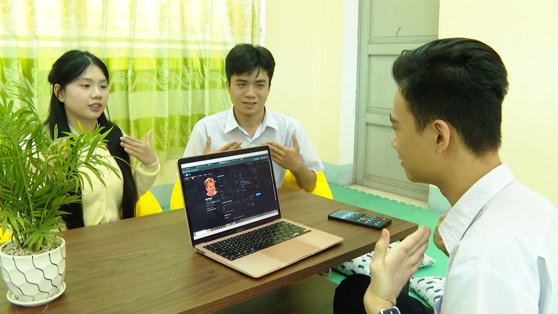 មនុស្សថ្លង់