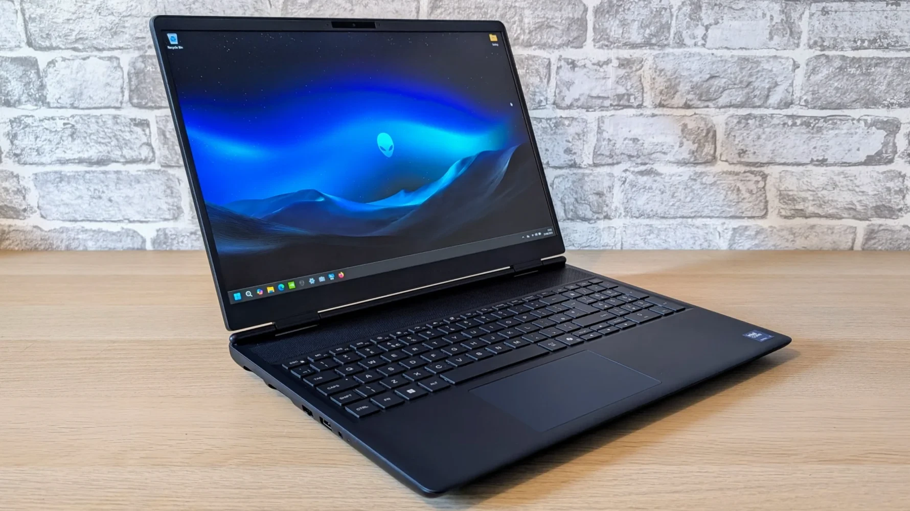 Màn hình chuẩn màu của Alienware 16X Aurora