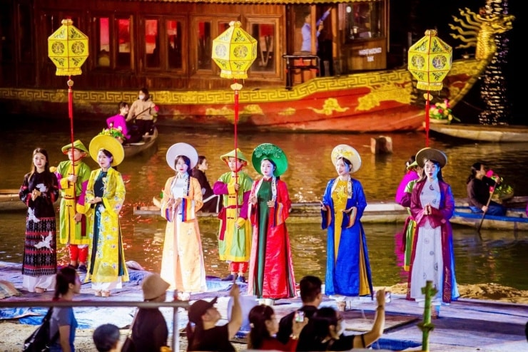 Các loại hình du lịch văn hóa tại Huế