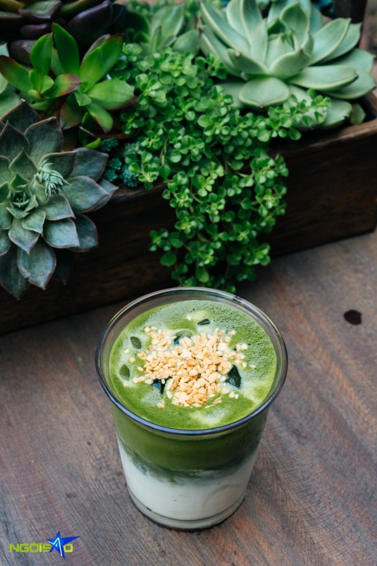 Không gian yên tĩnh tại tầng trên của quán cà phê