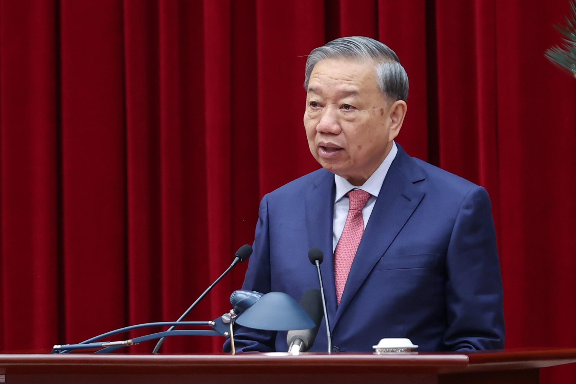 Phát biểu của Tổng Bí thư Tô Lâm khai mạc Hội nghị Trung ương 15 Khóa XIII- Ảnh 1. Phát biểu của Tổng Bí thư Tô Lâm khai mạc Hội nghị Trung ương 15 Khóa XIII- Ảnh 1.