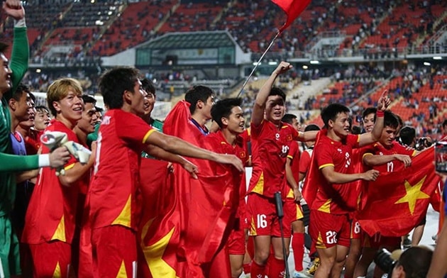 Truyền thông Indonesia ngả mũ trước Việt Nam.