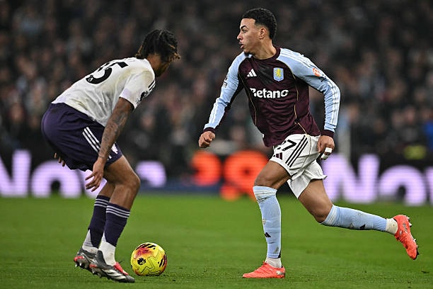 Sự thất vọng của Leny Yoro sau màn trình diễn thảm họa trước Aston Villa