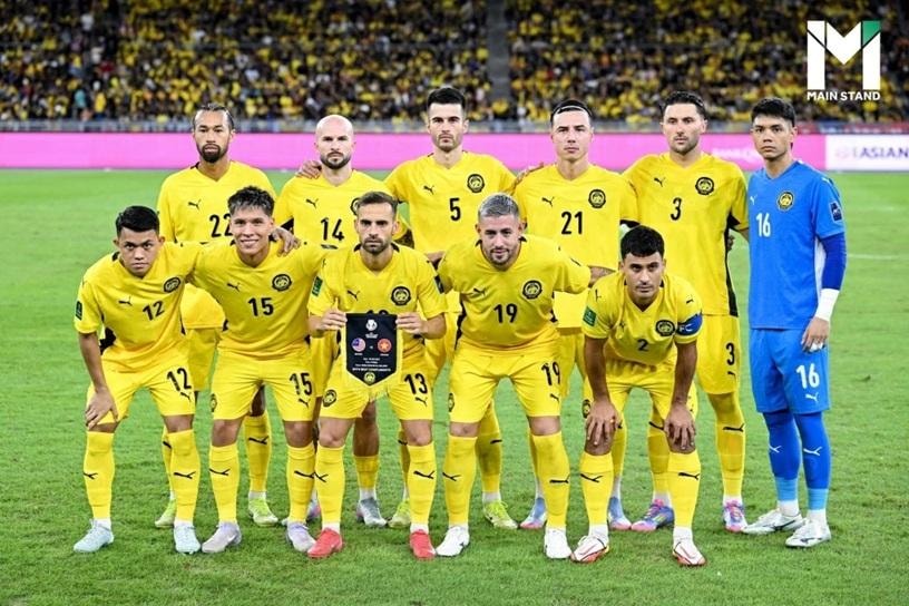 Bóng đá Malaysia đối mặt khó khăn