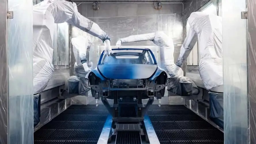Tesla Model S cạnh tranh cùng các đối thủ trong phân khúc sedan điện hạng sang