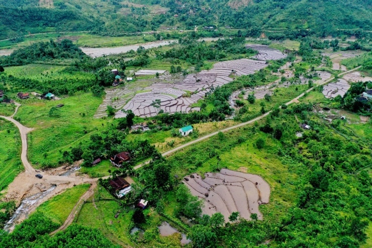 Ruộng bậc thang uốn lượn tại Sơn Tây Thượng