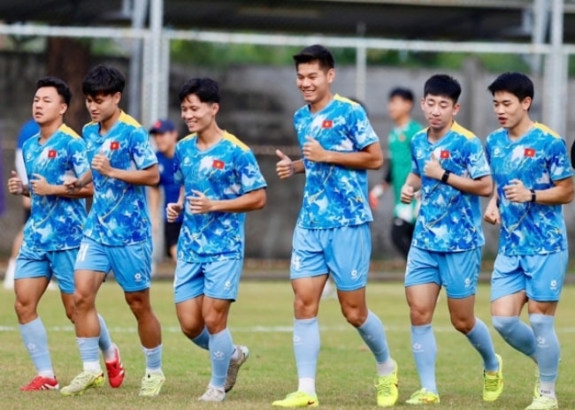 Các cầu thủ U23 Việt Nam tập trung tập luyện tại Trung tâm đào tạo bóng đá trẻ.