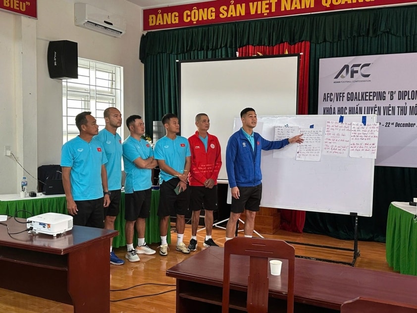Sau khóa học Việt Nam sẽ có thêm 12 huấn luyện viên thủ môn đạt chứng chỉ ‘A’ AFC