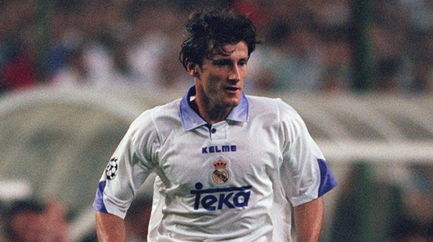 Davor Suker trong màu áo Real Madrid, nơi anh khẳng định đẳng cấp thế giới.