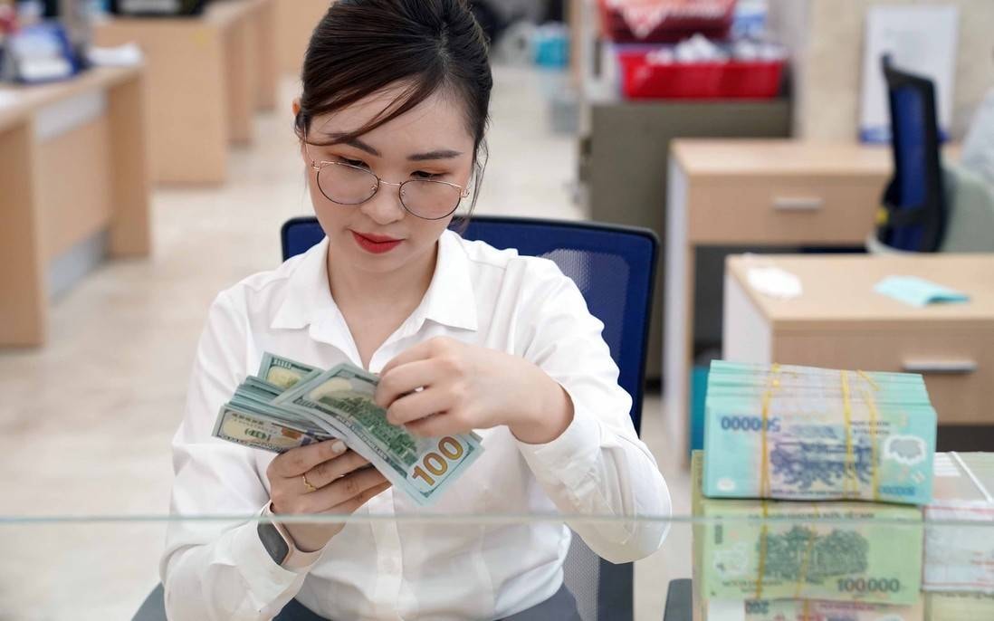 Lãi suất ngân hàng ngày 25/12/2025 tiếp đà tăng mạnh trên diện rộng