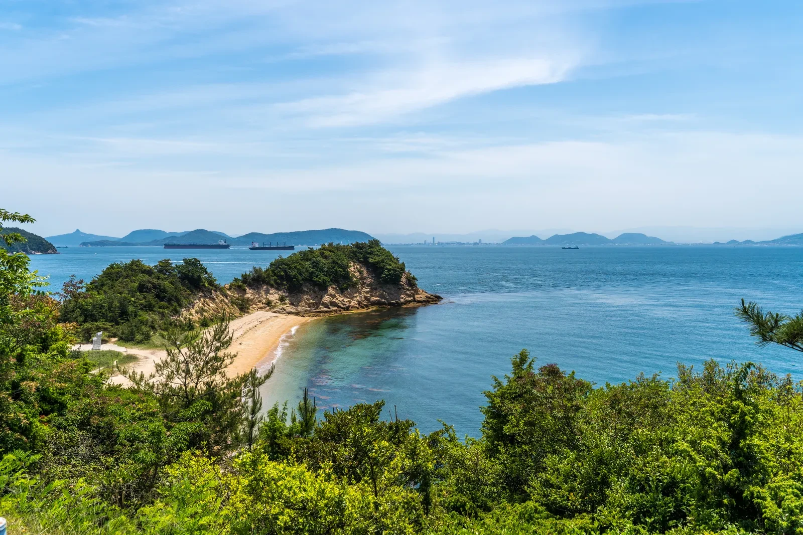 Naoshima - hòn đảo nghệ thuật nổi tiếng của Nhật Bản