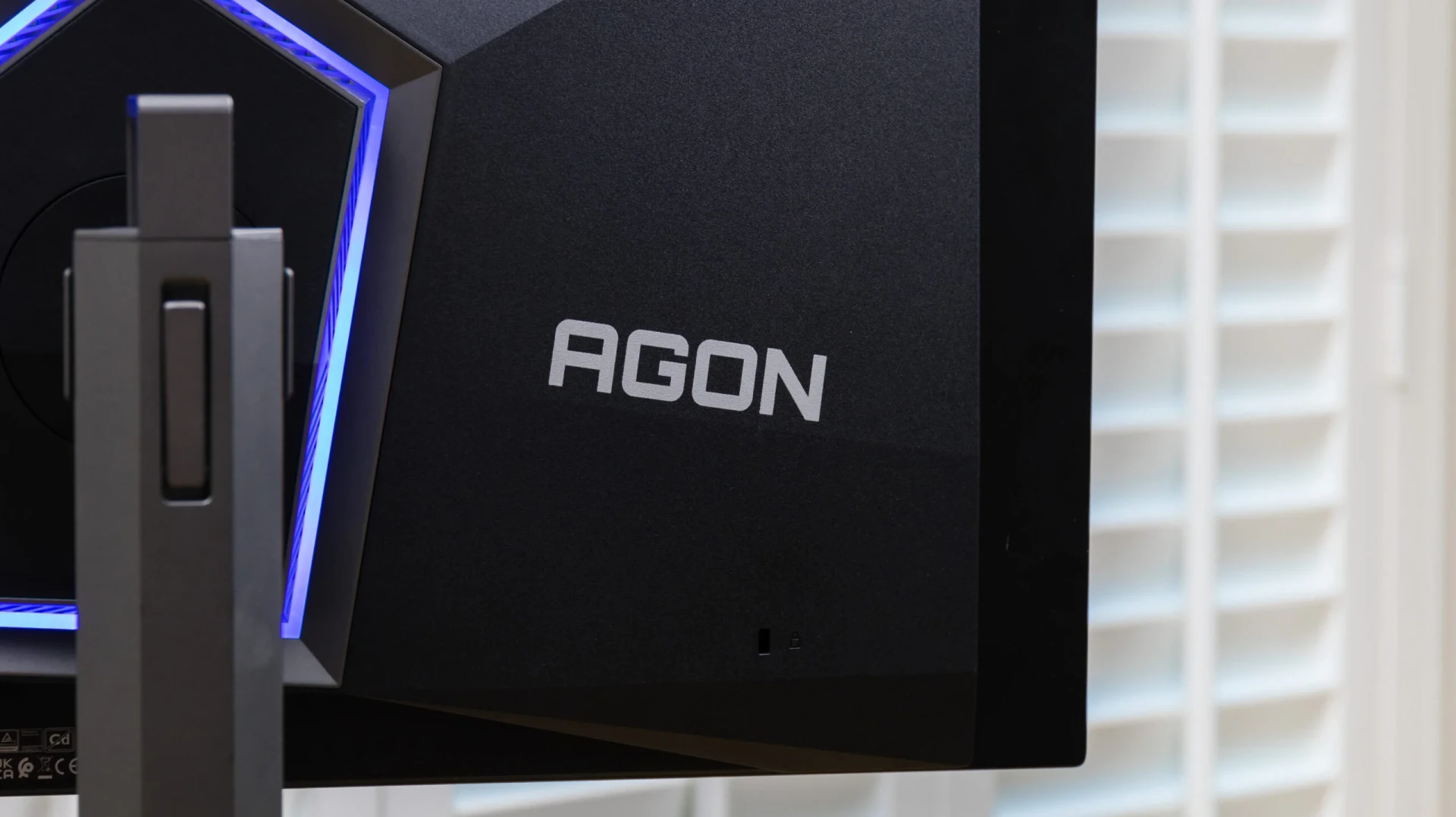 AOC Agon Pro AG276QZD là lựa chọn giá trị trong phân khúc