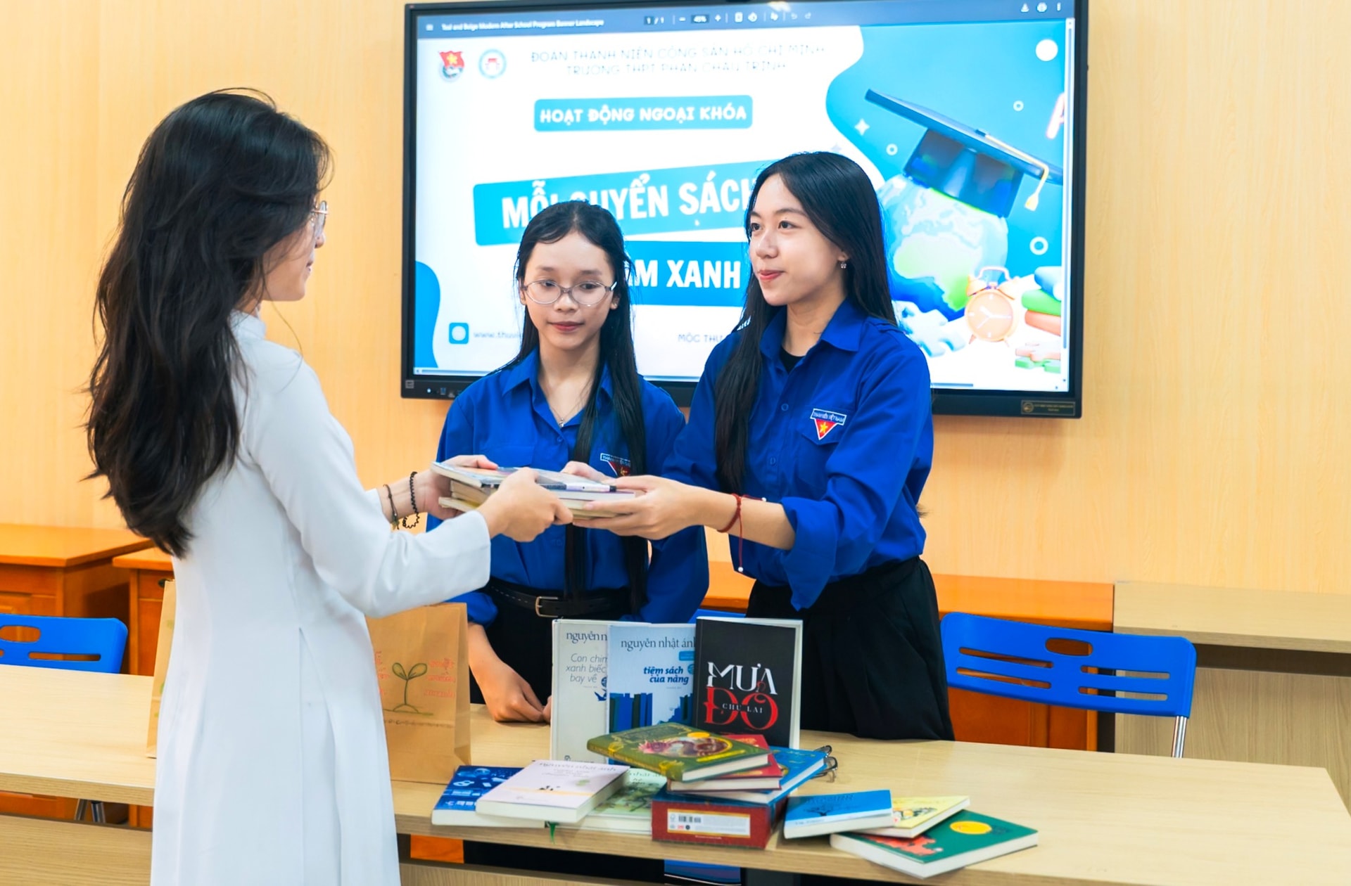 tp_hat nhan song xanh (16) (1)