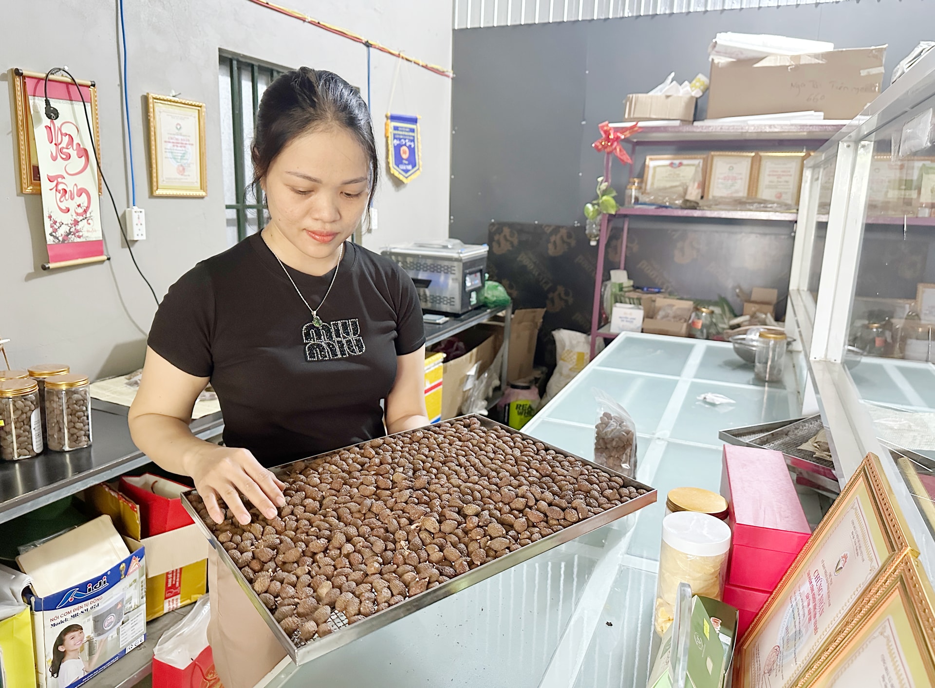 Dự án trà ươi giải nhiệt của chị Hoàng Thị Thúy Nga đã trải qua chương trình ươm tạo của FINC+ 2025