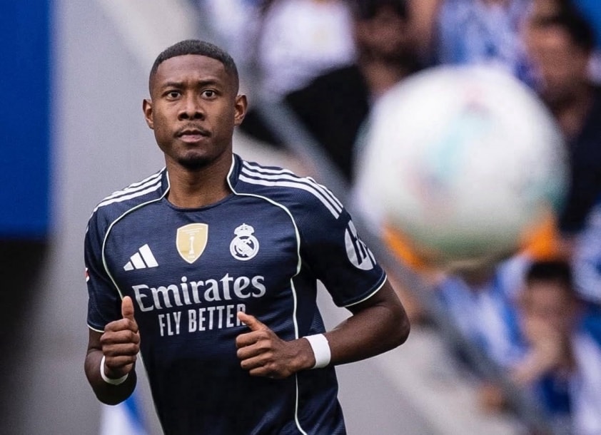 David Alaba thi đấu trong màu áo Real Madrid