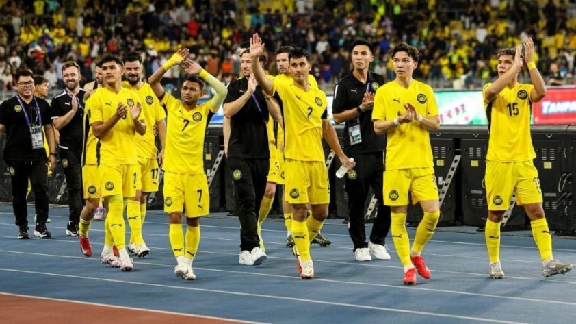 Đội tuyển Malaysia ăn mừng bàn thắng