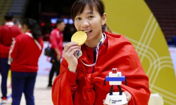 Thùy Trang chia sẻ sau đêm Gala Quả bóng Vàng